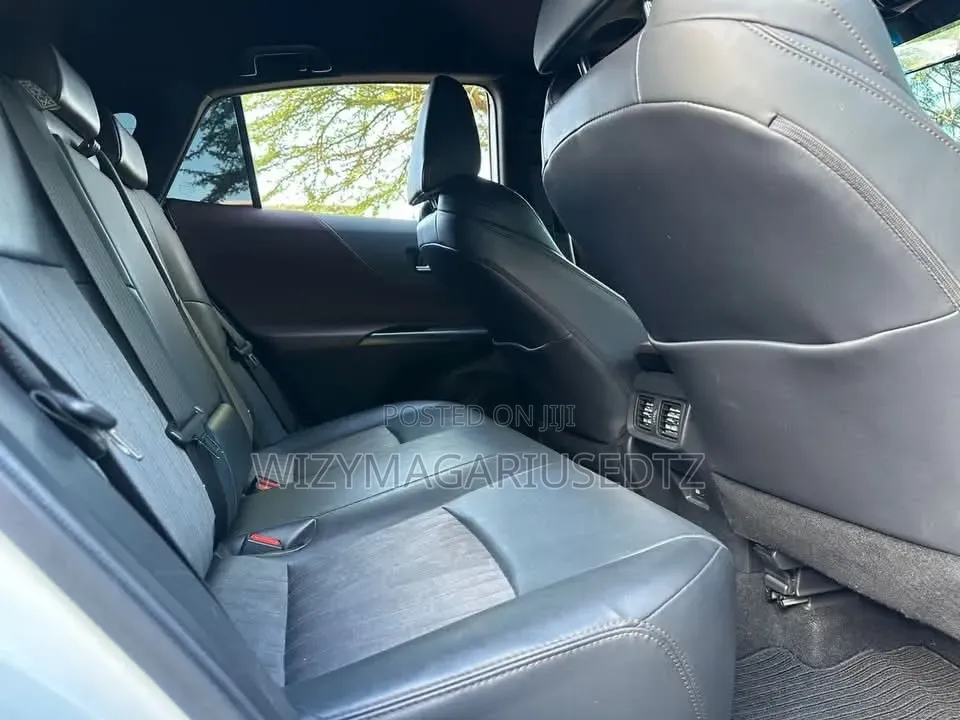 Toyota Harrier Z 2021 Ivory