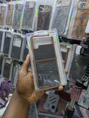 Pendezesha Simu Yako Nasi Flip 4 Case