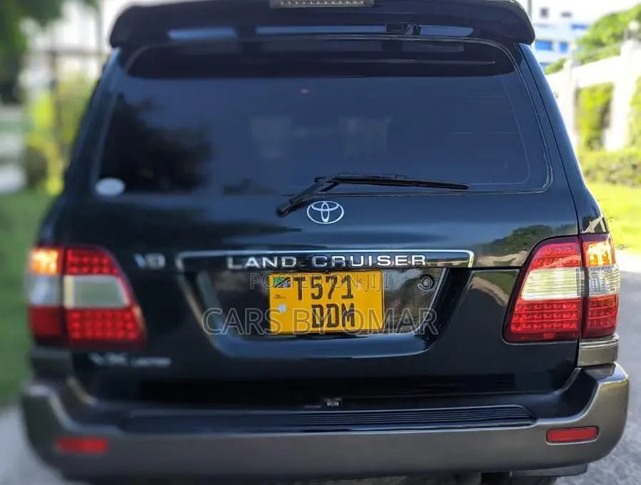 Toyota Land Cruiser 2006 Blue