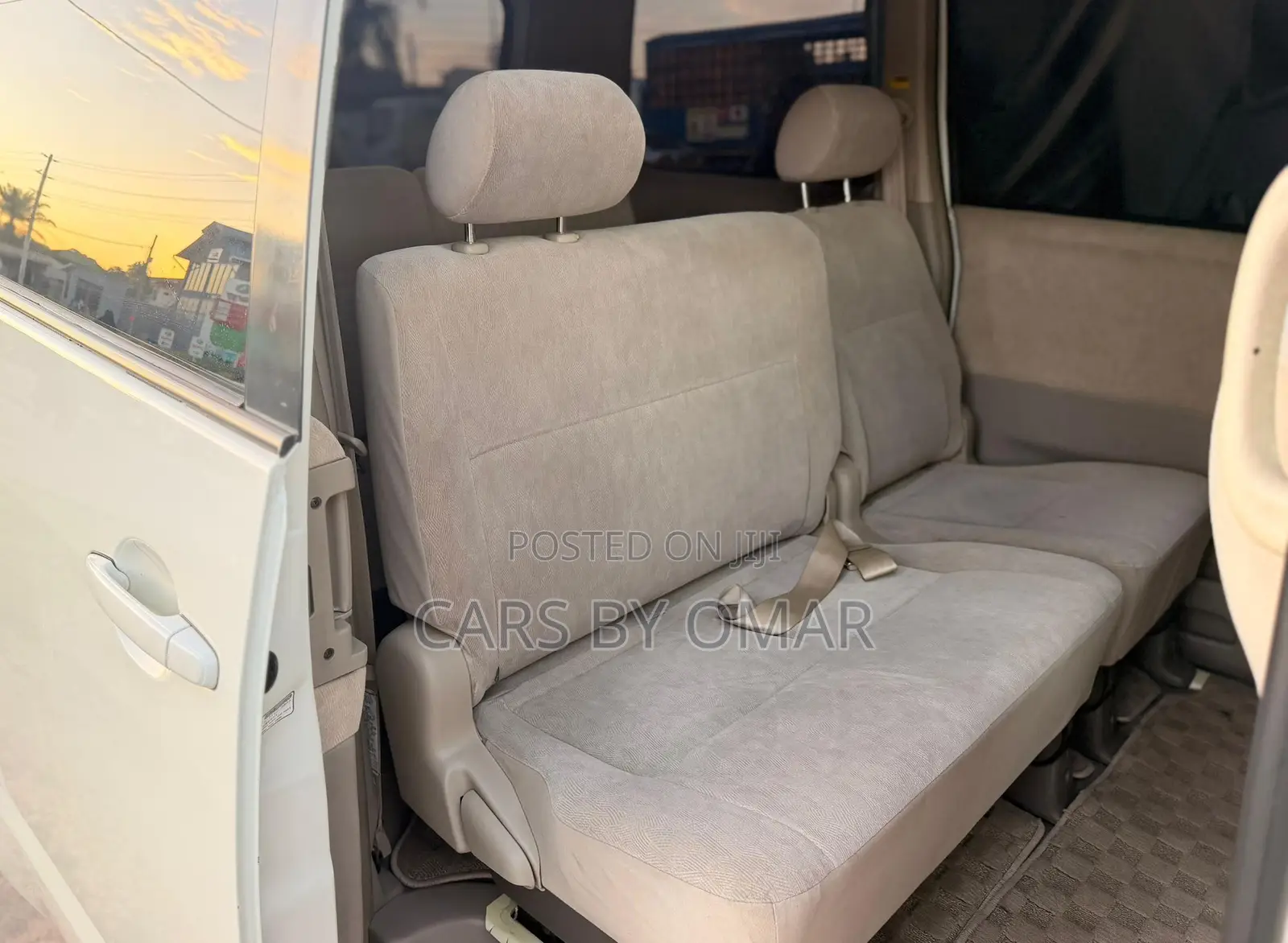 Toyota Noah 2005 White