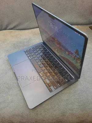 New Laptop Apple MacBook Air 2024 M3 13-inch 8GB Apple M3 SSD 256GB