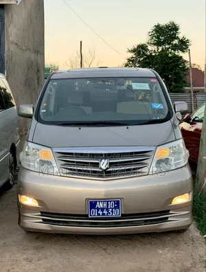 Toyota Alphard 2.4 Petrol AWD 2006 Gold