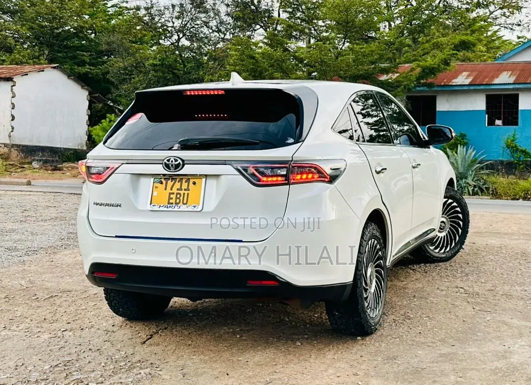 Toyota Harrier 2015 White