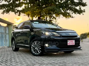 Toyota Harrier 2.0 2016 Ivory