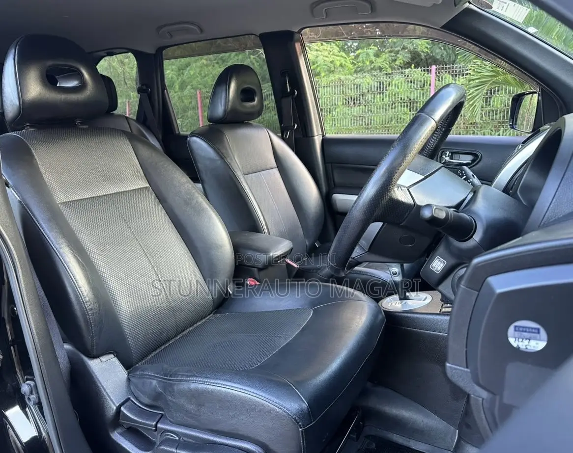Nissan X-Trail 2012 Matt Black