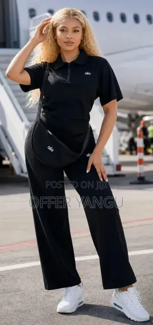 Alo Yoga Bag Set
