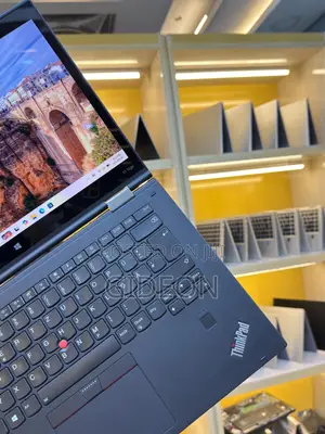 Laptop Lenovo ThinkPad X1 Yoga 16GB Intel Core i7 SSD 256GB