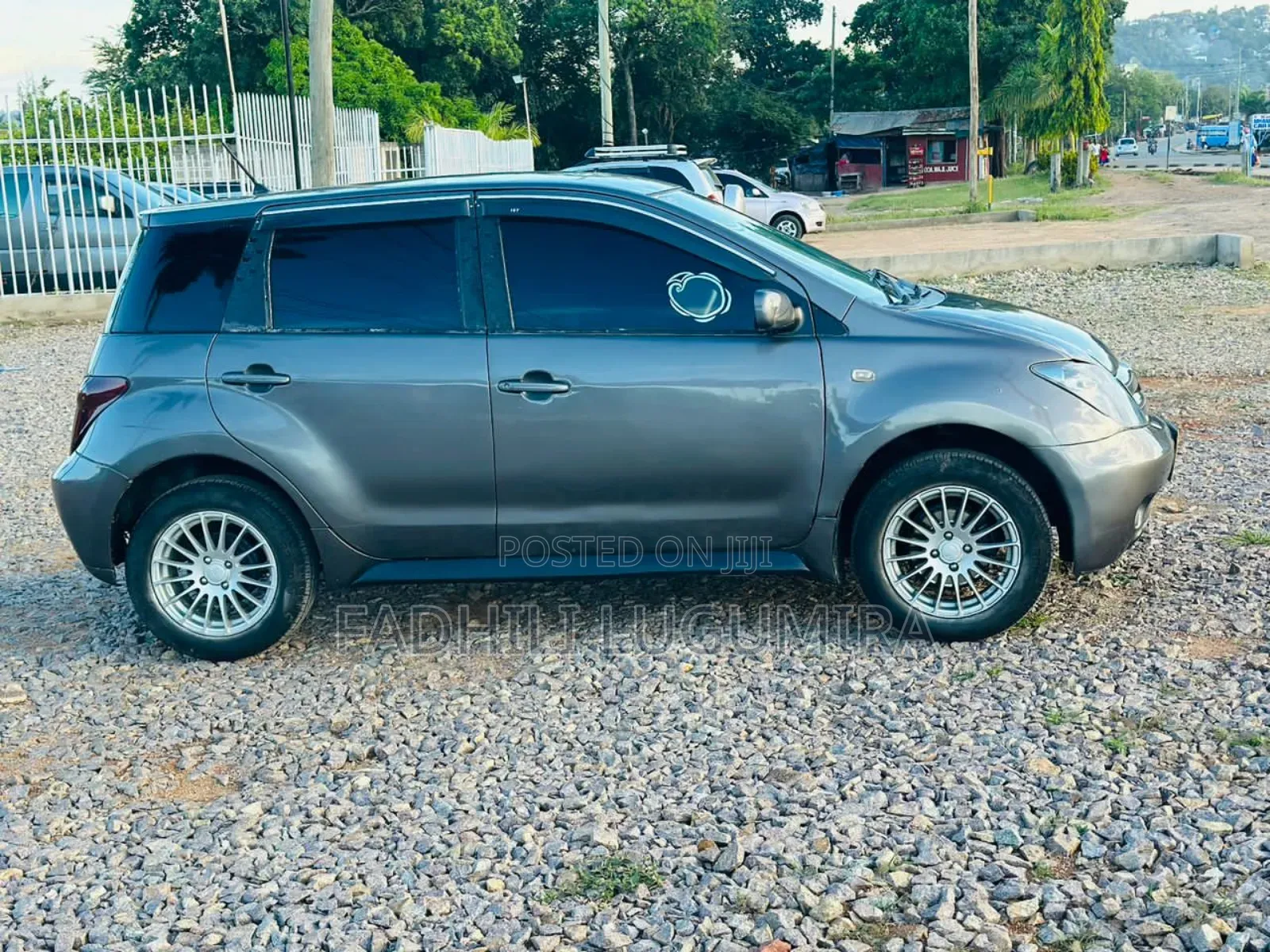 Toyota IST 2004 Gray