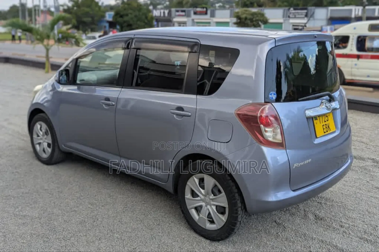 Toyota Ractis 2007 Gray