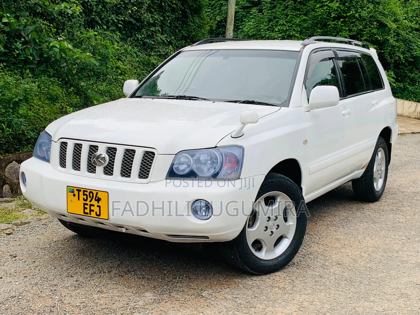 Toyota Kluger 2004 White