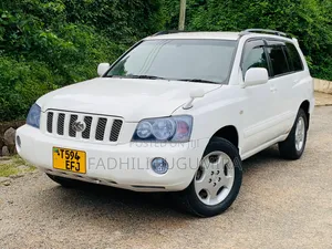 Toyota Kluger 2004 White