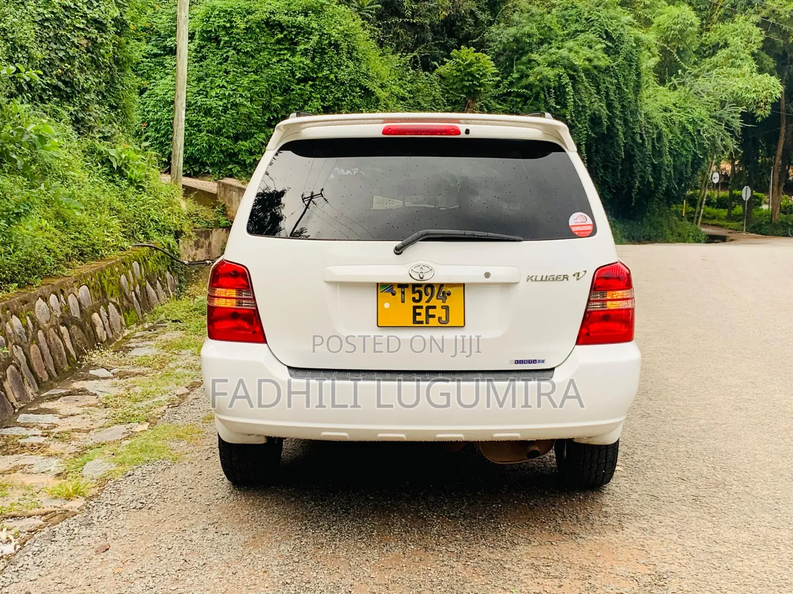 Toyota Kluger 2004 White