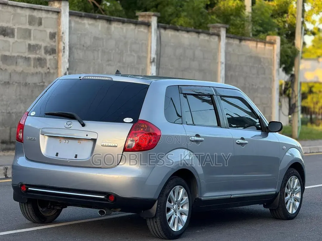 Mazda Verisa 2007 Gray