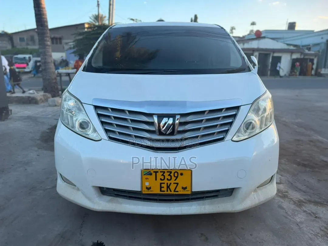 Toyota Alphard 2010 White