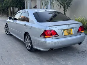 Toyota Crown 2007 Silver