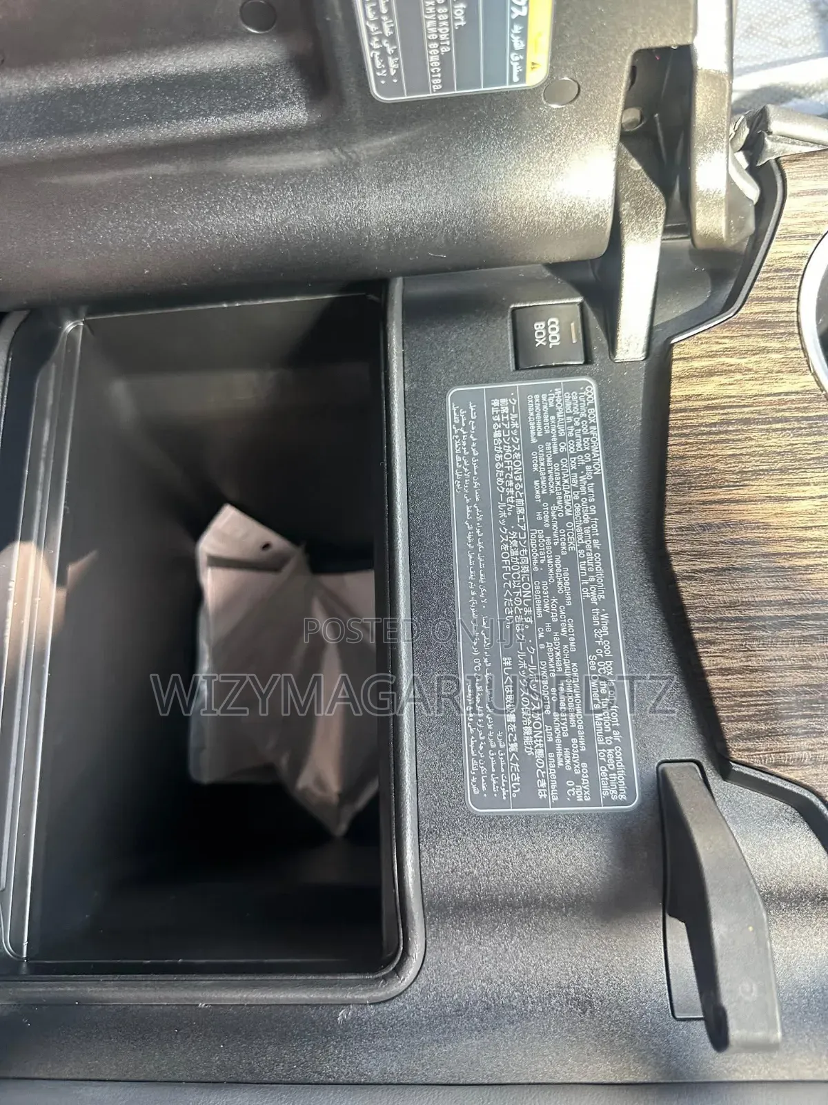 Toyota Land Cruiser LC300 2024 Silver