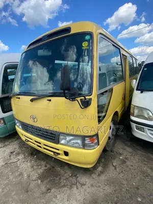 Toyota Coaster 2004 Yellow