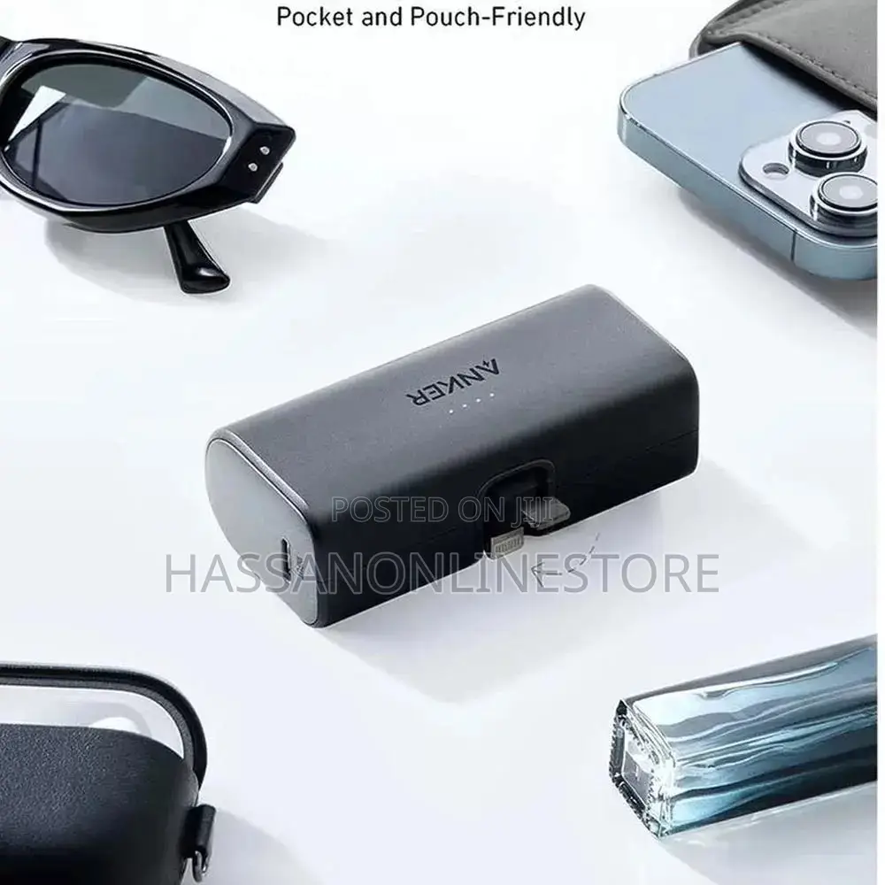 Anker A1645h11 Nano Power Bank (12w) 5000mah With Built-in Lightning