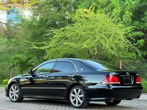 Toyota Crown 2006 Black