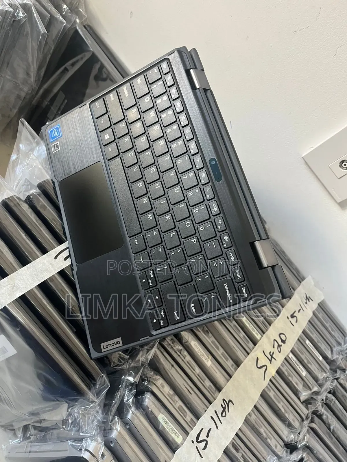 Laptop Lenovo 300e 8GB Intel Celeron SSD 128GB
