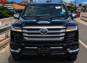 New Toyota Land Cruiser LC300 2025 Black