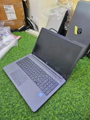 Laptop HP 250 G7 8GB Intel Core 3 SSD 128GB