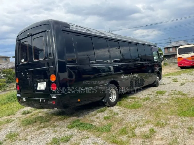 Mitsubishi Fuso Rosa 2006 Black