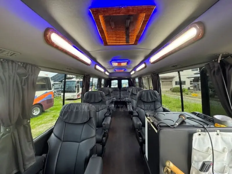 Mitsubishi Fuso Rosa 2006 Black