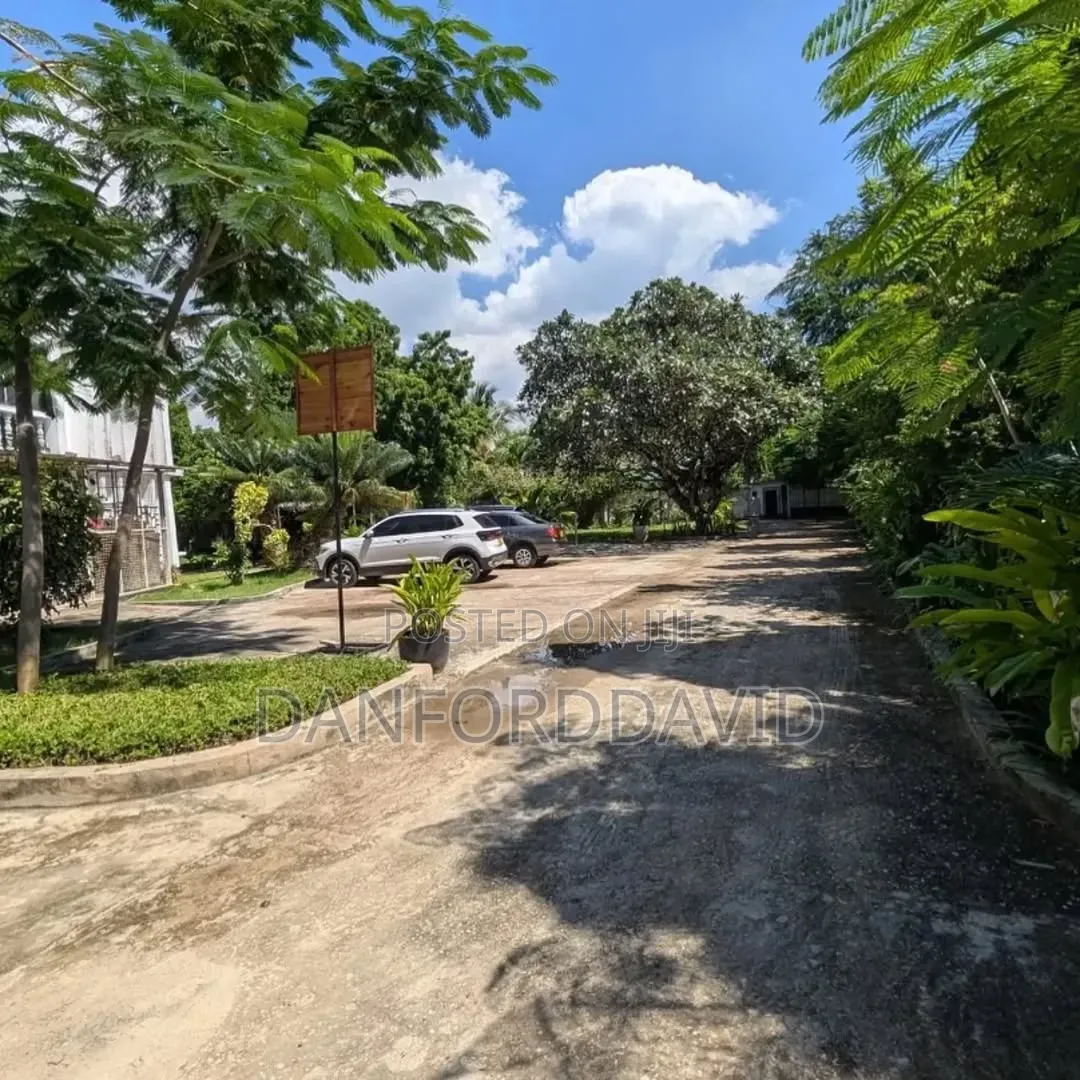 Furnished 5bdrm House in Kahwa Real Estate, Masaki for rent