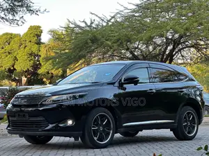 Toyota Harrier 2.0 2016 Black