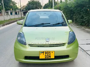 Toyota Passo 2004 Green