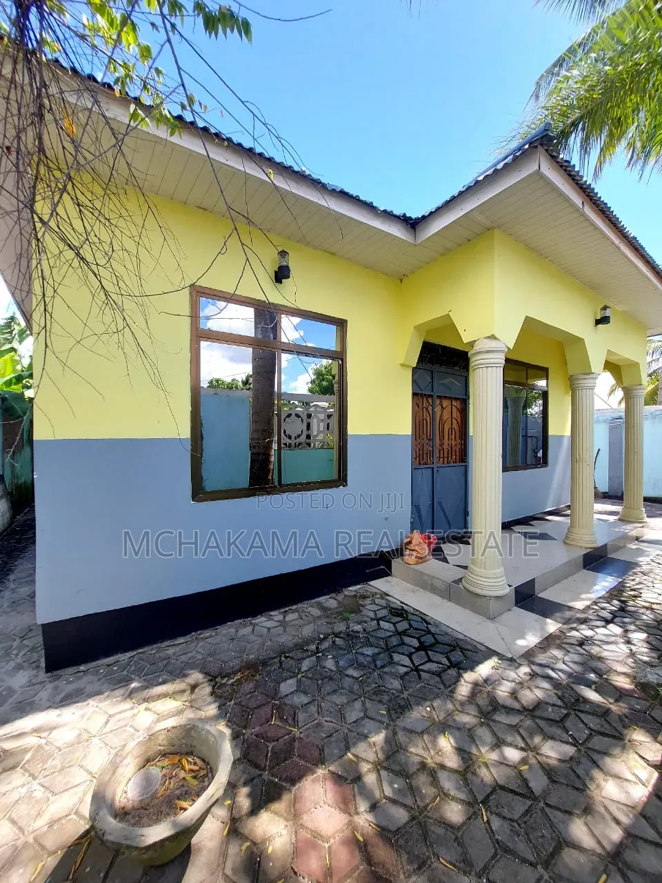 3bdrm House in Mchakama Real, Msongola for sale