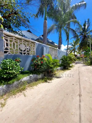 3bdrm House in Mchakama Real, Msongola for sale