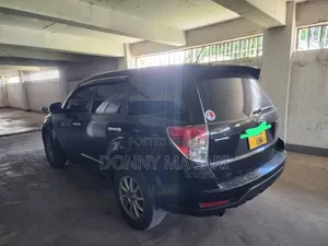 Subaru Forester 2011 Black