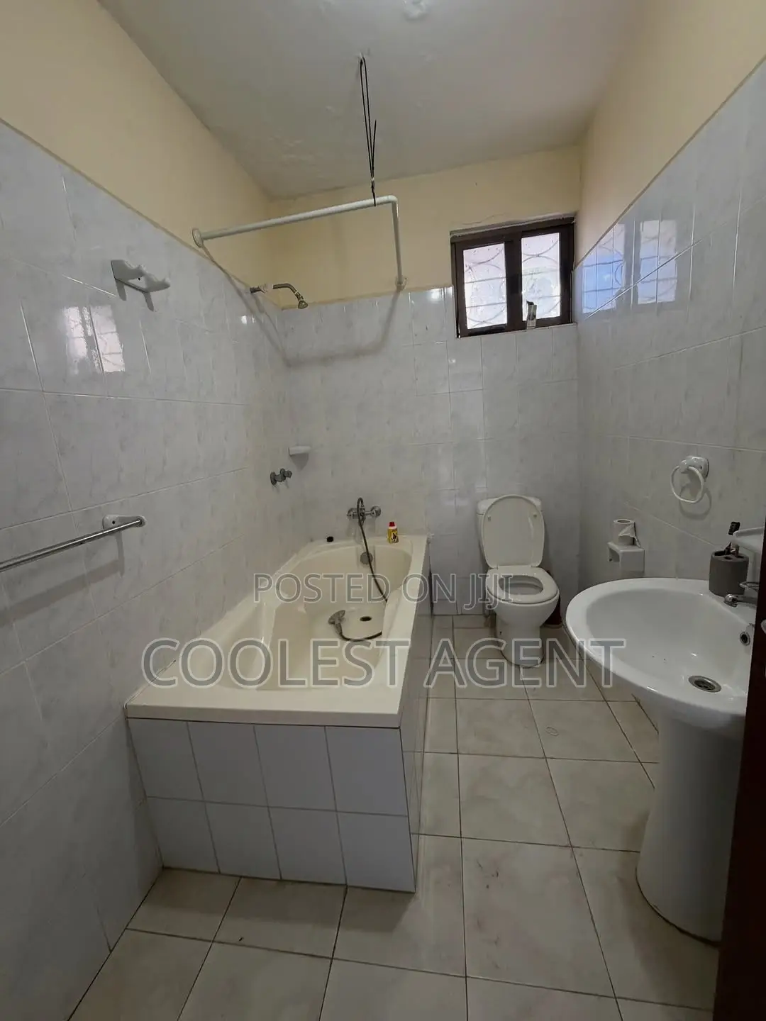 5bdrm House in Coolest Estate, Masaki for rent