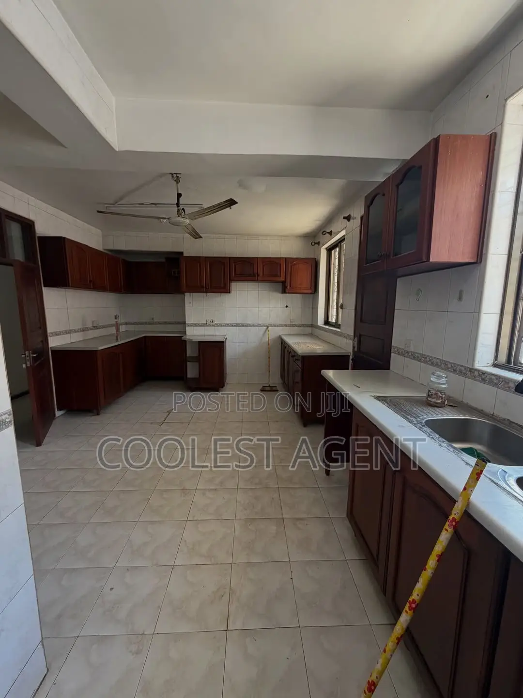 5bdrm House in Coolest Estate, Masaki for rent
