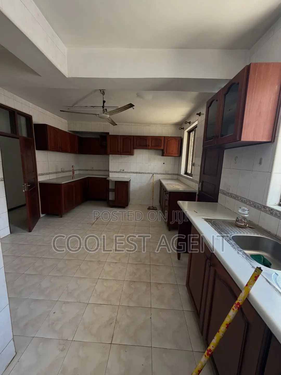 5bdrm House in Coolest Estate, Masaki for rent
