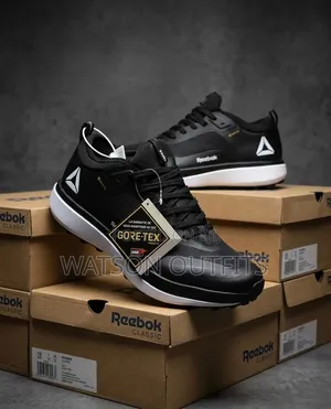 Men's Leather Shoes Reebok Branded Smoothly and Smartly Looking