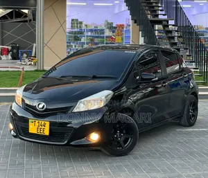 Toyota Vitz 2013 Black