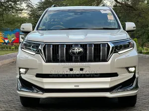 Toyota Land Cruiser Prado 2.7 2023 White