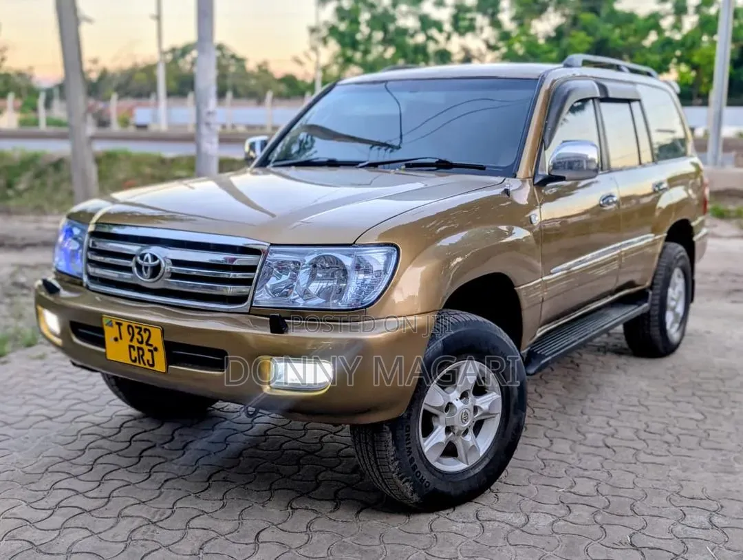 Toyota Land Cruiser 2003 Gold