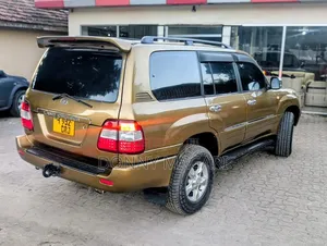 Toyota Land Cruiser 2003 Gold