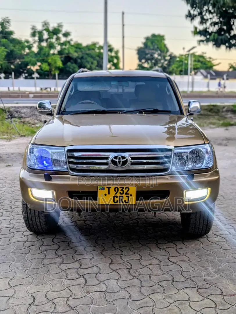 Toyota Land Cruiser 2003 Gold