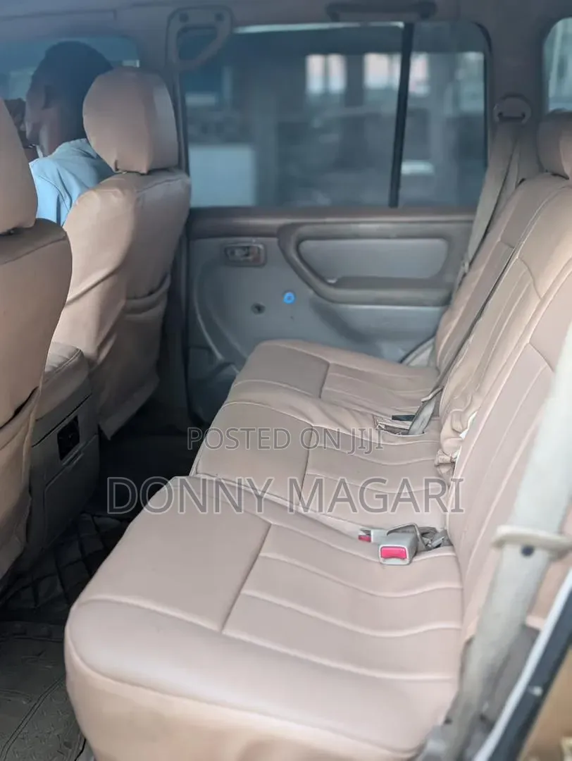 Toyota Land Cruiser 2003 Gold
