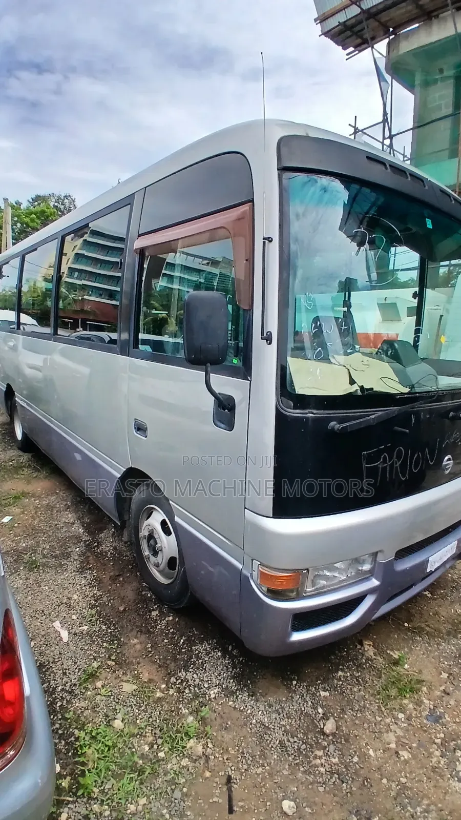 Nissan Civilian 2003