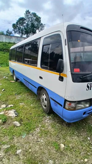 Toyota Coaster 1999 White