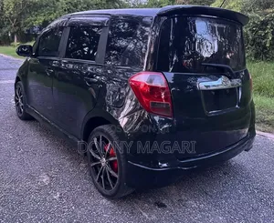 Toyota Ractis 2007 Black