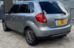 Mazda Verisa 2009 Silver