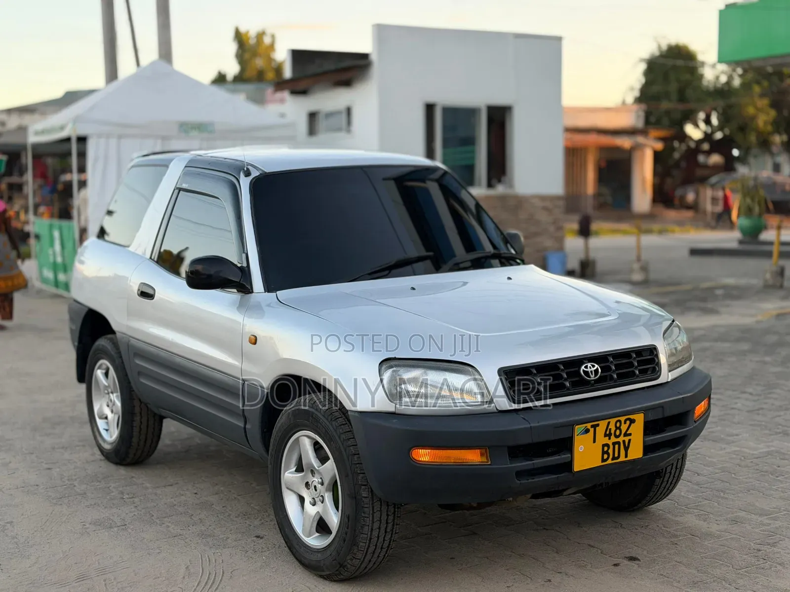 Toyota RAV4 1999 Silver