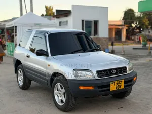 Toyota RAV4 1999 Silver